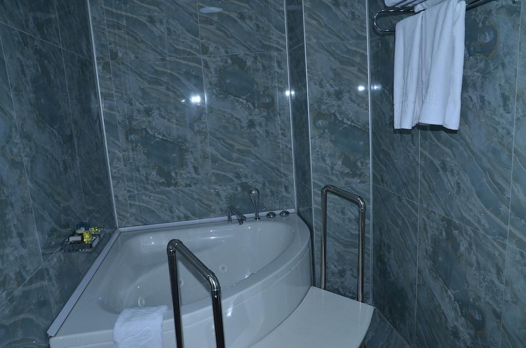 Grand Hotel Ван Экстерьер фото